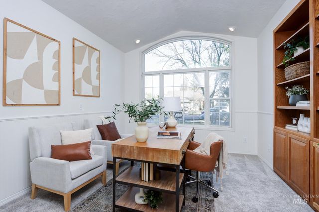 8037 W Innsbrook Ct, Boise, ID 83704