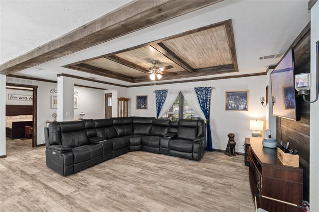 12917 Live Oak Lane, Mont Belvieu, TX 77535