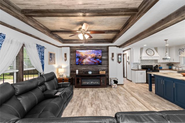 12917 Live Oak Lane, Mont Belvieu, TX 77535