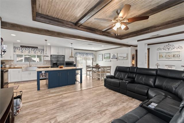 12917 Live Oak Lane, Mont Belvieu, TX 77535