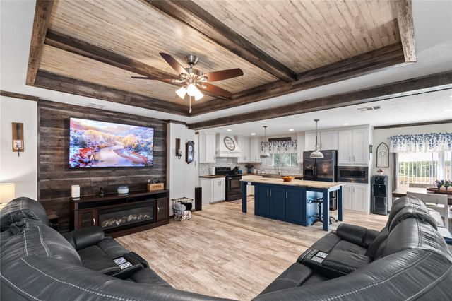 12917 Live Oak Lane, Mont Belvieu, TX 77535