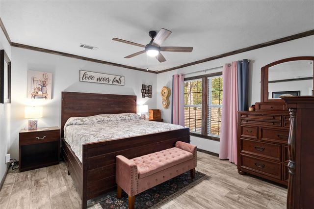 12917 Live Oak Lane, Mont Belvieu, TX 77535