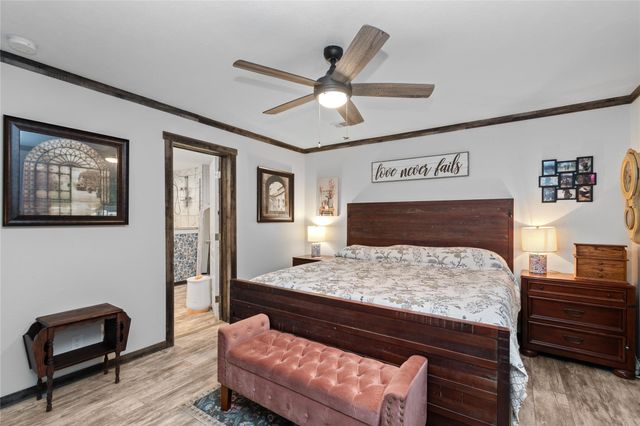 12917 Live Oak Lane, Mont Belvieu, TX 77535