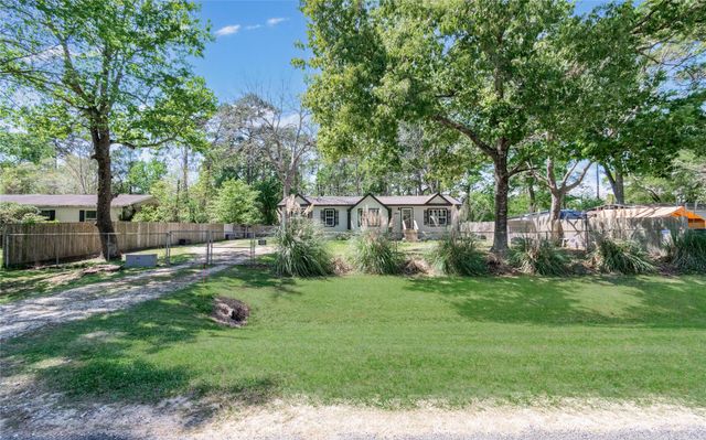 12917 Live Oak Lane, Mont Belvieu, TX 77535