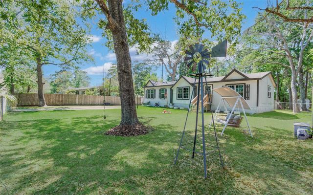12917 Live Oak Lane, Mont Belvieu, TX 77535