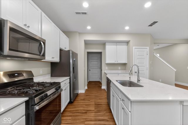 9605 Beckett Street, Avon, IN 46123