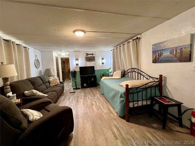 13297 Meadowlark Lane, Kingston, OK 73439