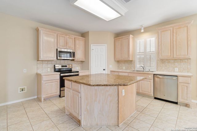 18611 Surreywood, San Antonio, TX 78258