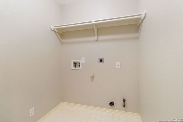 18611 Surreywood, San Antonio, TX 78258