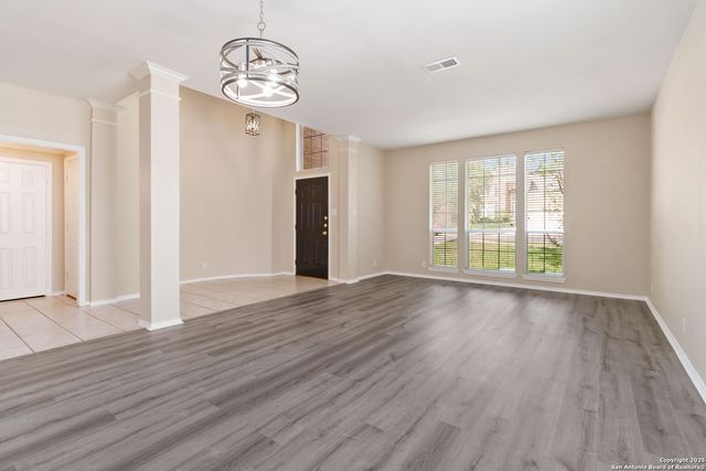 18611 Surreywood, San Antonio, TX 78258