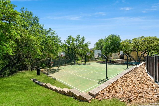 18611 Surreywood, San Antonio, TX 78258