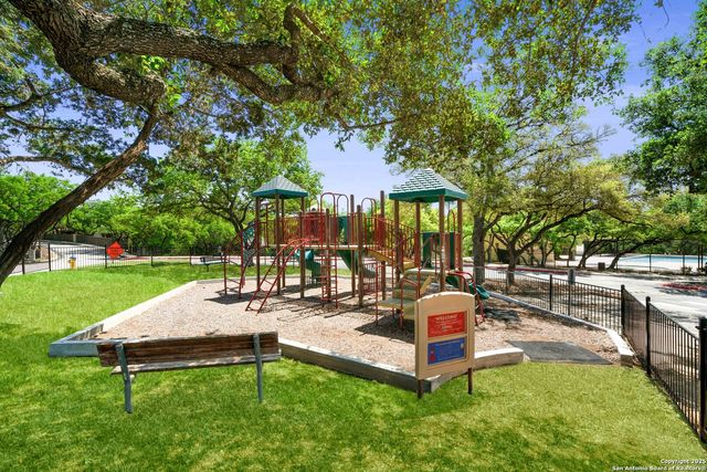 18611 Surreywood, San Antonio, TX 78258