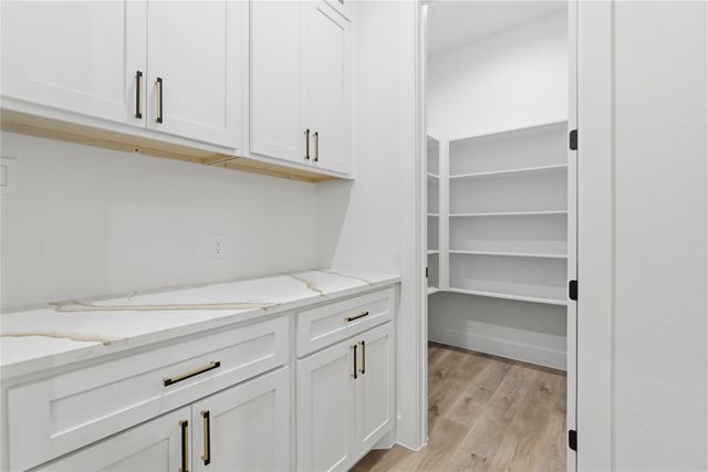 3906 Harlingen Street, Dallas, TX 75212