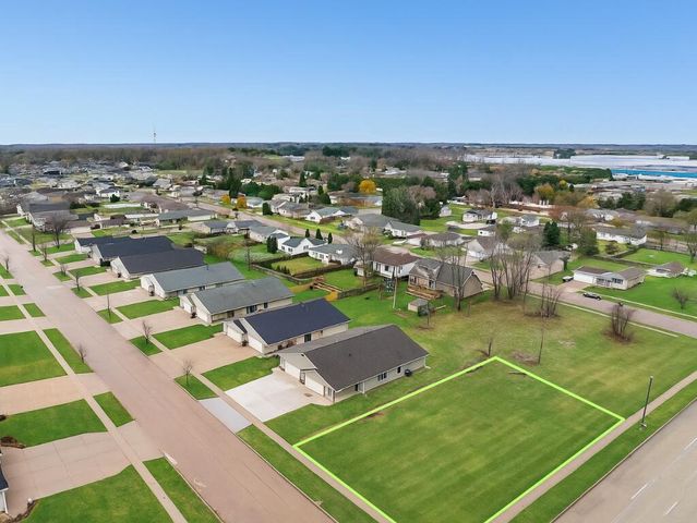 2102 S 21st STREET, Manitowoc, WI 54220