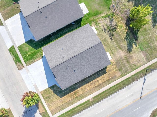 2102 S 21st STREET, Manitowoc, WI 54220