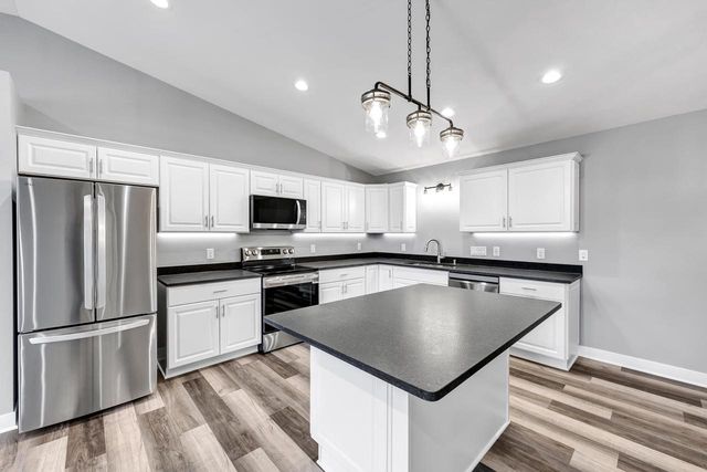 2102 S 21st STREET, Manitowoc, WI 54220