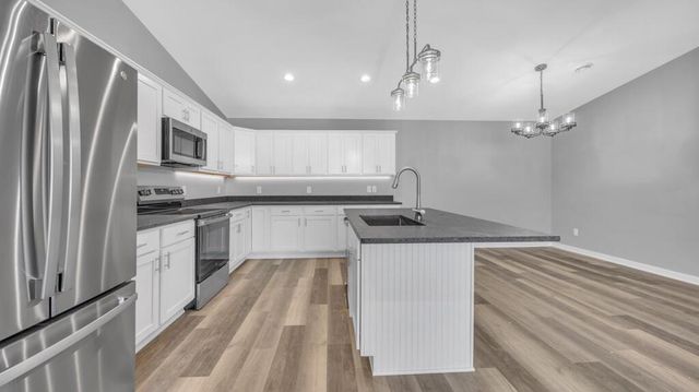 2102 S 21st STREET, Manitowoc, WI 54220