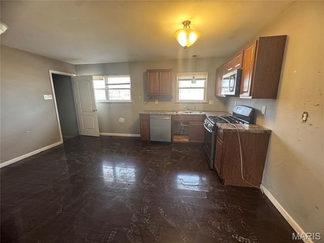 1765 Cargill Drive, St Louis, MO 63136