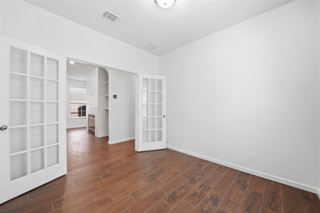 225 Danablu DR, Hutto, TX 78634