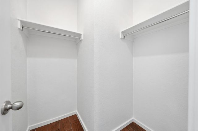 225 Danablu DR, Hutto, TX 78634