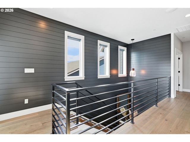 6022 Nw OLYMPIC St, Camas, WA 98607