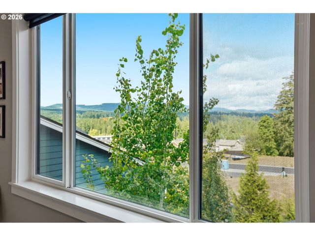 6022 Nw OLYMPIC St, Camas, WA 98607