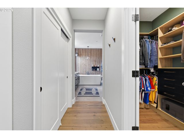 6022 Nw OLYMPIC St, Camas, WA 98607