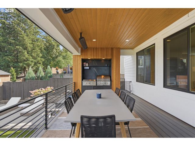 6022 Nw OLYMPIC St, Camas, WA 98607