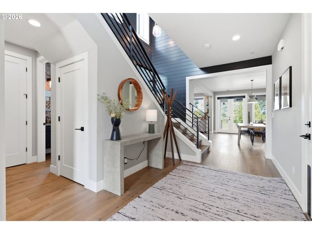 6022 Nw OLYMPIC St, Camas, WA 98607