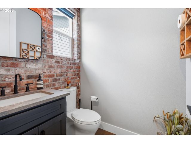 6022 Nw OLYMPIC St, Camas, WA 98607