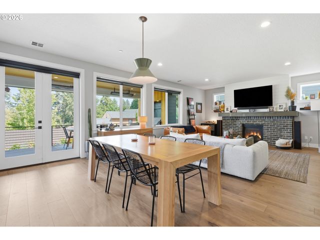 6022 Nw OLYMPIC St, Camas, WA 98607