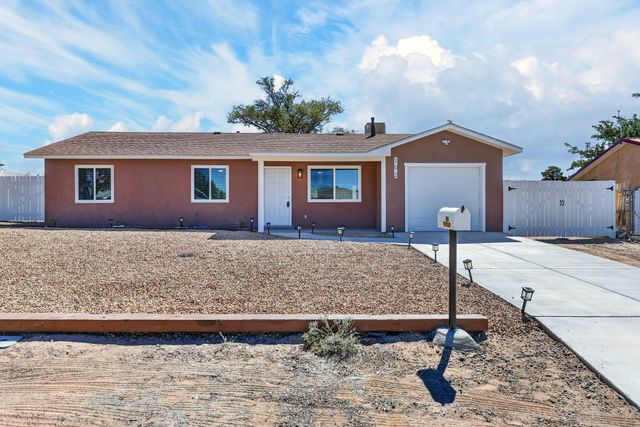 102 2nd Street SE, Rio Rancho, NM 87124