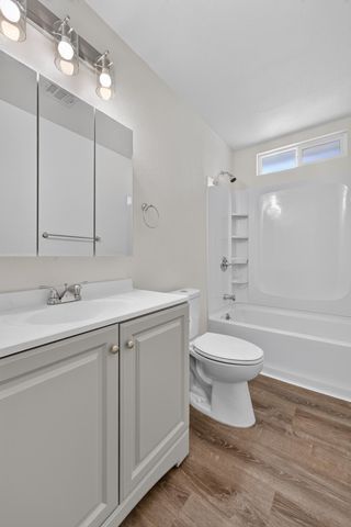 102 2nd Street SE, Rio Rancho, NM 87124