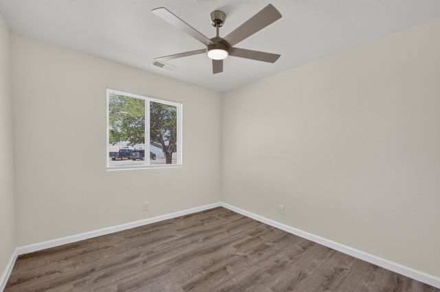 102 2nd Street SE, Rio Rancho, NM 87124