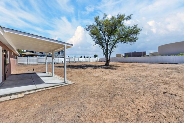 102 2nd Street SE, Rio Rancho, NM 87124