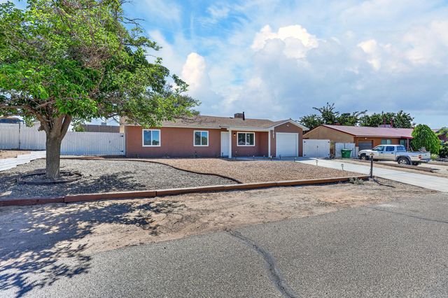 102 2nd Street SE, Rio Rancho, NM 87124