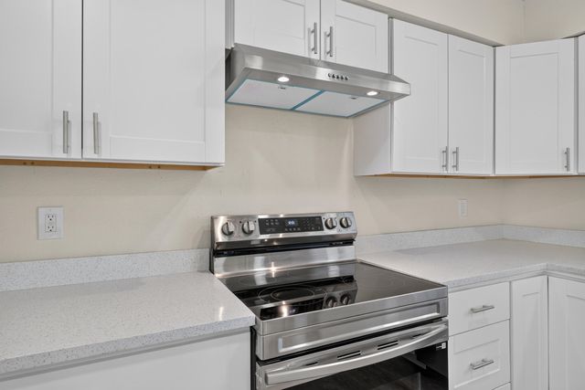 102 2nd Street SE, Rio Rancho, NM 87124