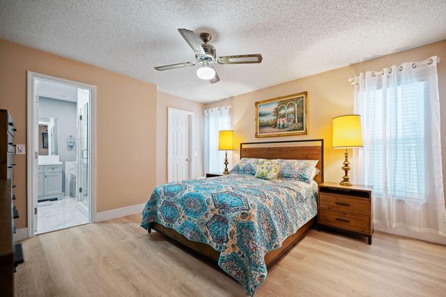 4245 NW 115th Avenue, Sunrise, FL 33323