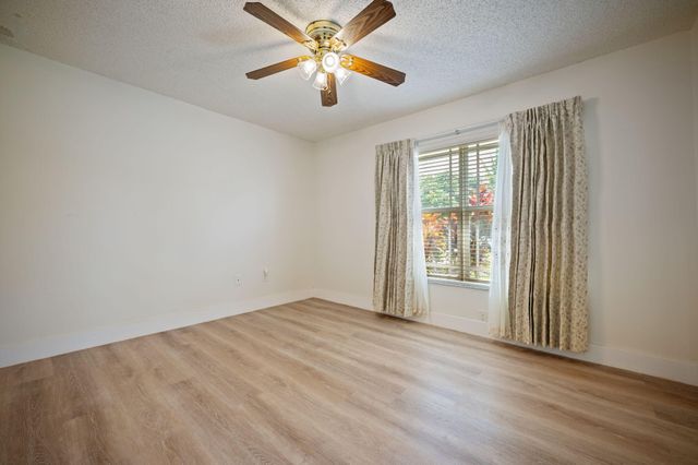 4245 NW 115th Avenue, Sunrise, FL 33323