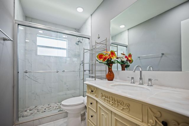 4245 NW 115th Avenue, Sunrise, FL 33323