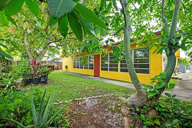4245 NW 115th Avenue, Sunrise, FL 33323