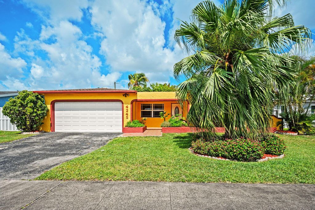 4245 NW 115th Avenue, Sunrise, FL 33323