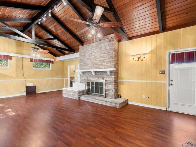 6 Lindsey Ln, Longview, TX 75601