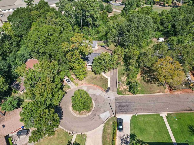 6 Lindsey Ln, Longview, TX 75601