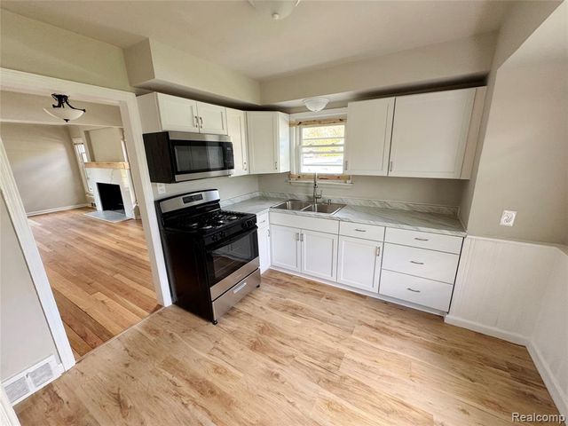 19210 Patton Street, Detroit, MI 48219