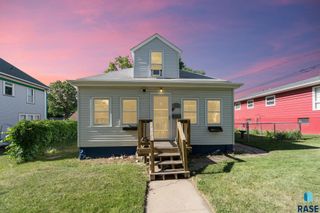 816 W 5th St Street, Sioux Falls, SD 57104