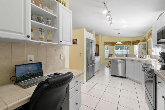 6727 Dickinson Terrace, Port St. Lucie, FL 34952