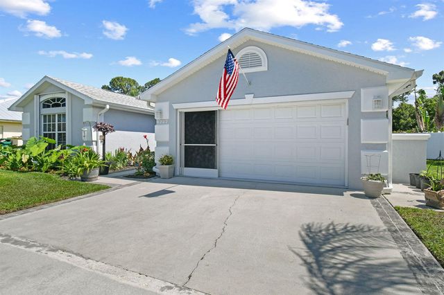 6727 Dickinson Terrace, Port St. Lucie, FL 34952