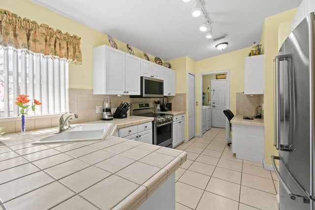 6727 Dickinson Terrace, Port St. Lucie, FL 34952