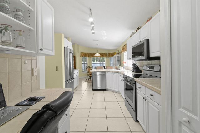 6727 Dickinson Terrace, Port St. Lucie, FL 34952